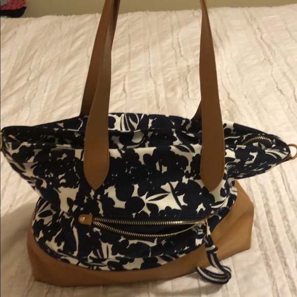 Handbag - Picture 2 of 2